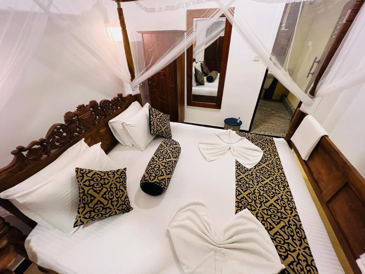 Top Secret Beach Hotel 마타라 외부 사진