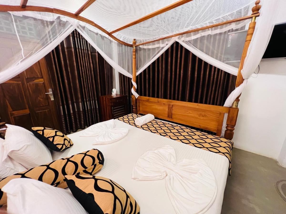 Top Secret Beach Hotel 마타라 외부 사진