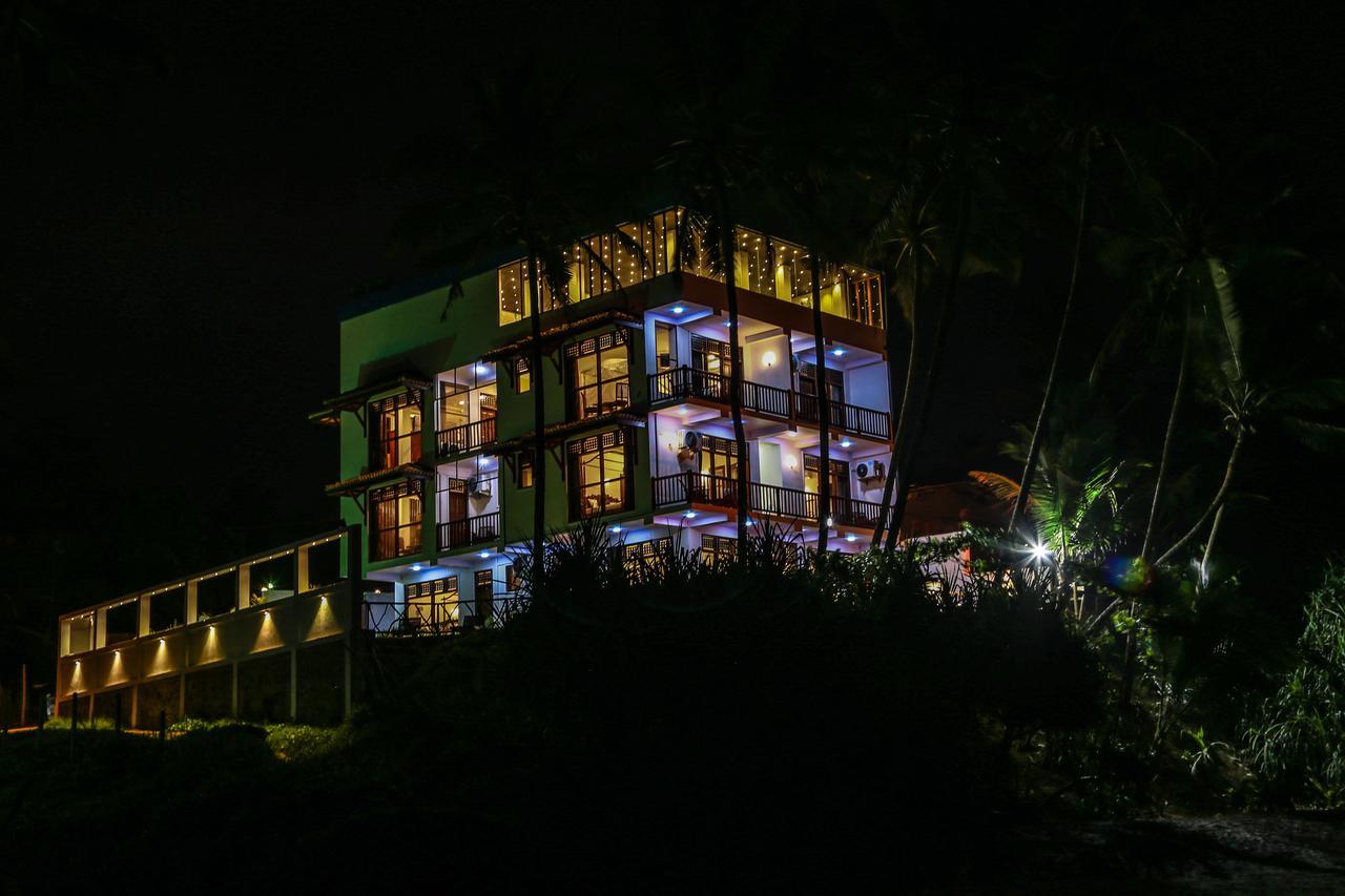 Top Secret Beach Hotel 마타라 외부 사진