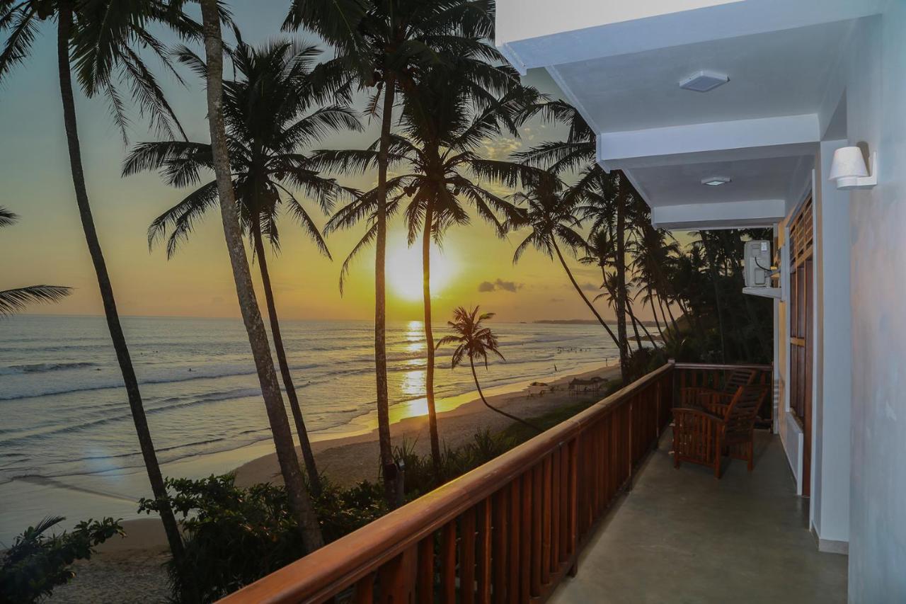 Top Secret Beach Hotel 마타라 외부 사진